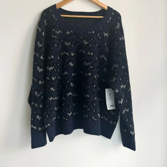 Athleta Hawthorn Textured Wool Blend Animal Print Pullover Blue 2X - Picture 4 of 10